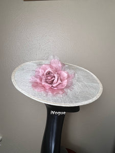 Natural Sinamay hat dusty pink velvet/chiffon rose