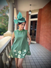 Load image into Gallery viewer, Kira dress in green Rhinestones pearls 3D flowers
