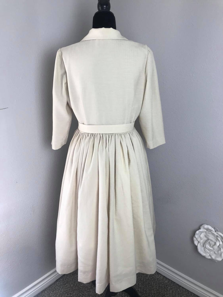 Kathy Dress in linen cream - Shop women style vintage, Audrey Hepburn jackets online -Christine