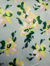 Load image into Gallery viewer, Colorful Fabrics in spring and summer - Shop women style vintage, Audrey Hepburn jackets online -Christine
