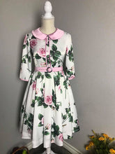 Load image into Gallery viewer, Kennedy Dress in Roses Silk size S - Shop women style vintage, Audrey Hepburn jackets online -Christine
